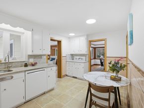 5 Crest Dr W, Dover MA 02030