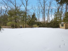 5 Crest Dr W, Dover MA 02030