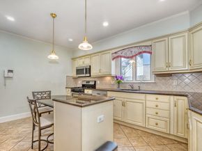 216-220 Newtonville Ave 218, Newton MA 02460