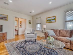 216-220 Newtonville Ave 218, Newton MA 02460