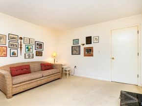 1307 Lagrange 1307, Boston MA 02467