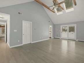 98 Walnut St, Halifax MA 02338