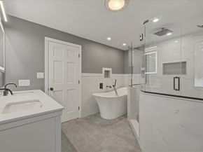 98 Walnut St, Halifax MA 02338