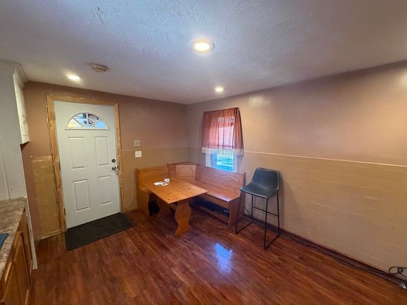 845 Stafford St, Leicester MA 01542