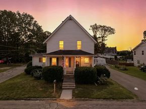 27 Clifton St, Fitchburg MA 01420