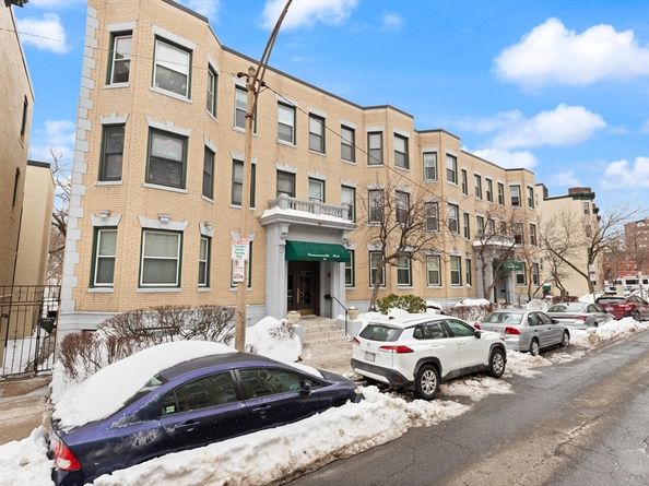 88 Gordon St 305, Boston MA 02135