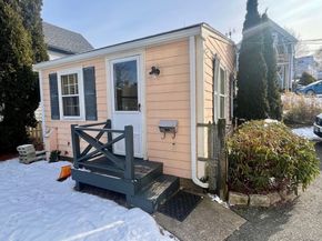 1 Charte Ct, Rockport MA 01966