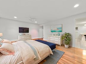 58 Bay Farm Rd 58, Duxbury MA 02332