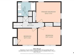 79 High St, Uxbridge MA 01569