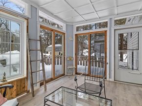 79 High St, Uxbridge MA 01569