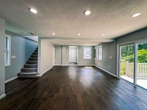 14 Hillside Rd, Northborough MA 01532