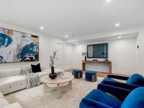 71 Cloverdale 1, Newton MA 02461