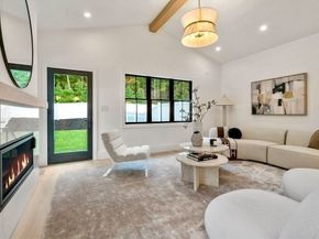 71 Cloverdale 1, Newton MA 02461