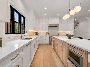 71 Cloverdale 1, Newton MA 02461