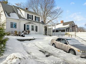 152 Beaverbrook Pkwy, Worcester MA 01603