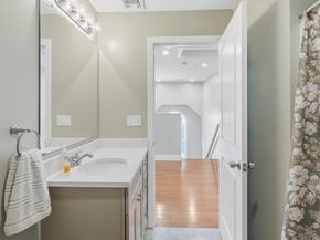 5 Peter St. D, Uxbridge MA 01569