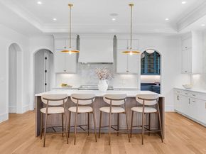 8 Crestview Road, Needham MA 02492