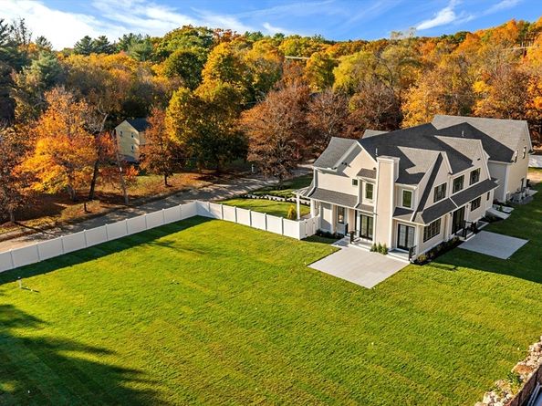 8 Crestview Road, Needham MA 02492