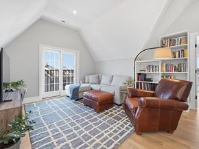 14 Maple St 14, Watertown MA 02472