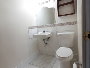 37 Skyline Dr 11, Braintree MA 02184