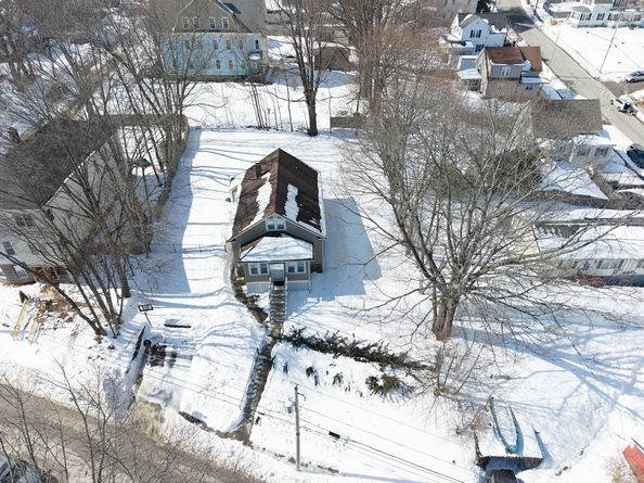 4 Stockholm St, Worcester MA 01607