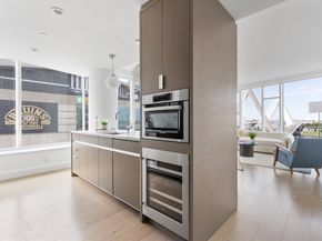 100 Lovejoy Wharf PH 1D, Boston MA 02114