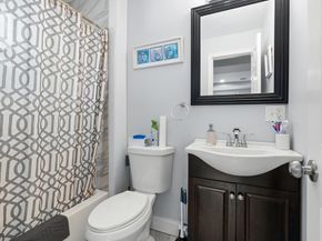 38-1/2 Ellsworth Rd, Peabody MA 01960