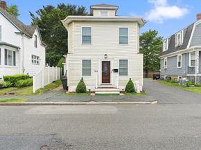 38-1/2 Ellsworth Rd, Peabody MA 01960