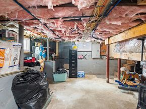 38-1/2 Ellsworth Rd, Peabody MA 01960