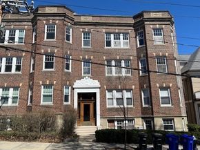 101 Winthrop Rd 1, Brookline MA 02445