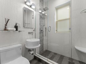 101 Winthrop Rd 1, Brookline MA 02445