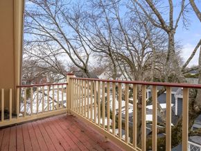 132 Warren St B, Arlington MA 02474