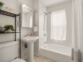 132 Warren St B, Arlington MA 02474