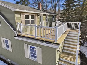 542 Oak Hill Rd, Fitchburg MA 01420