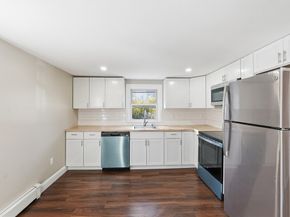 542 Oak Hill Rd, Fitchburg MA 01420