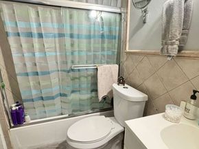 11 Weld St 33, Framingham MA 01702