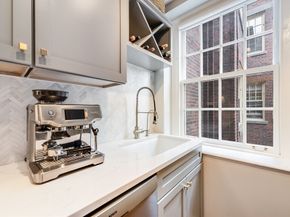 15 River St 704, Boston MA 02108