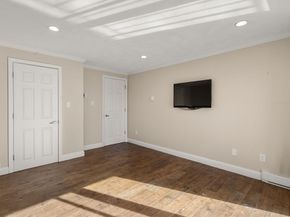 247 Washington Ave 10, Winthrop MA 02152