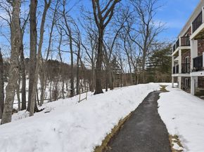 8 Chapel Hill Drive 2, Plymouth MA 02360