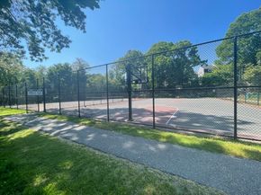 8 Chapel Hill Drive 2, Plymouth MA 02360