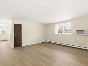 8 Chapel Hill Drive 2, Plymouth MA 02360