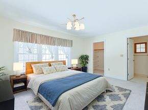 17 Quisset Brook 17, Milton MA 02186