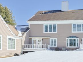 17 Quisset Brook 17, Milton MA 02186