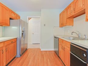 17 Quisset Brook 17, Milton MA 02186