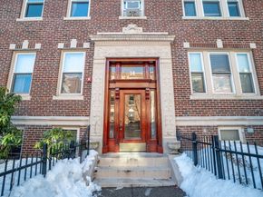 14 James St 3, Brookline MA 02446