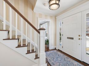 16 Pickwick Road, Marblehead MA 01945