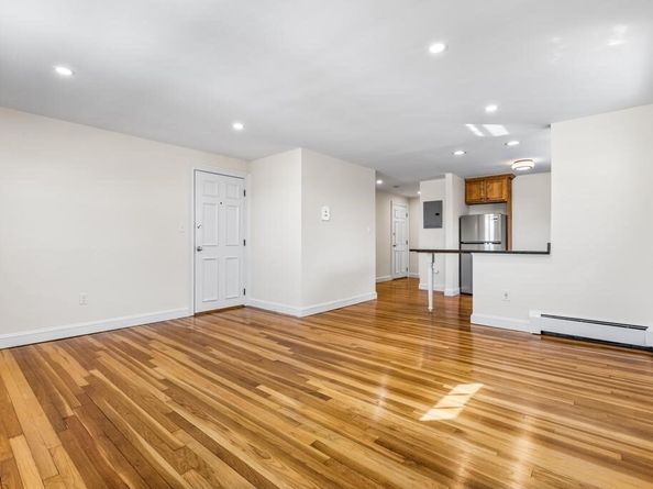 24 Denny St 6, Boston MA 02125