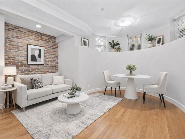 92 St Botolph G, Boston MA 02116