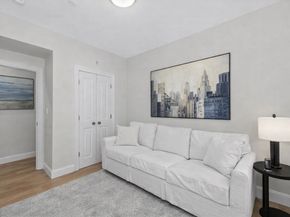 92 St Botolph G, Boston MA 02116