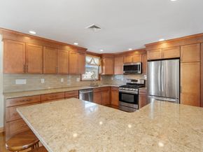 102 Suffolk St, Malden MA 02148